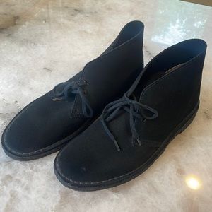 Clark’s suede desert boots | size 9
